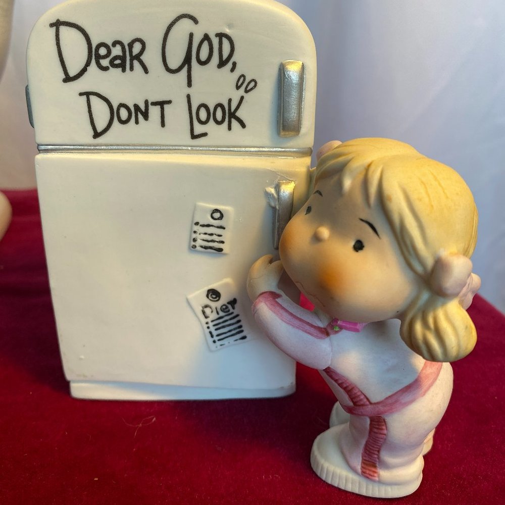 Dear God Kids Figurine - Enesco -“Don’t Look” Porcelain 1982 - Picture 3 of 8